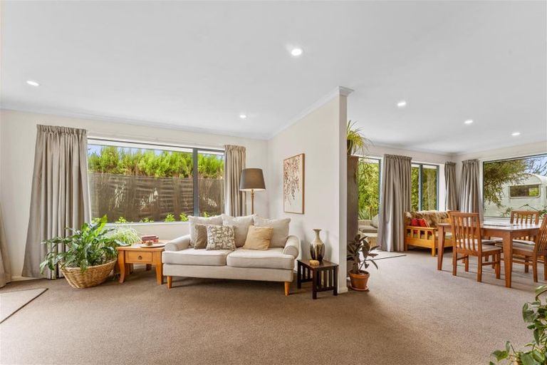 Photo of property in 8 Ngawhatu Road, Stoke, Nelson, 7011