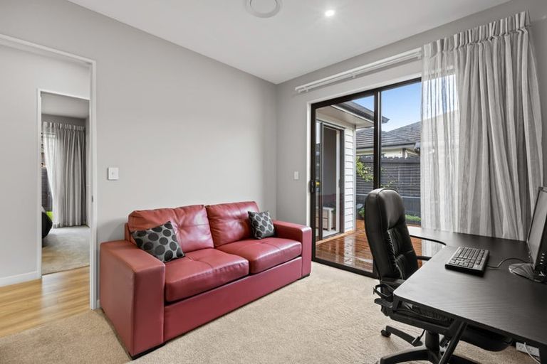 Photo of property in 61 Symes Drive, Red Beach, 0932