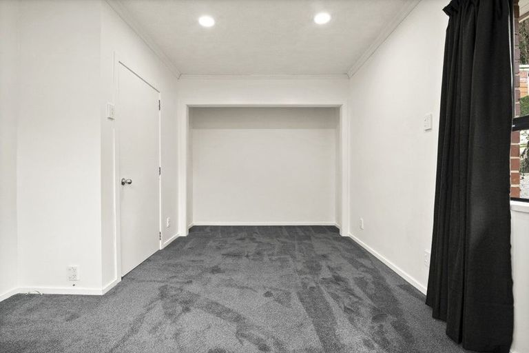 Photo of property in 44 Waldron Crescent, Green Island, Dunedin, 9018