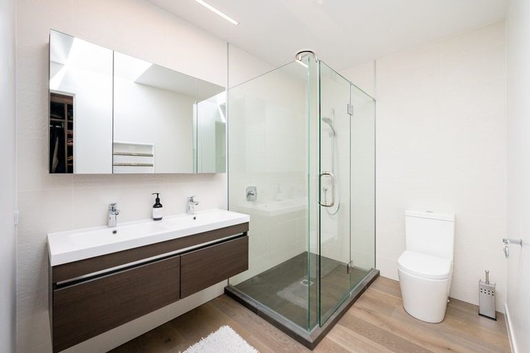 Photo of property in 4 Mcdonald Street, Wanaka, 9305