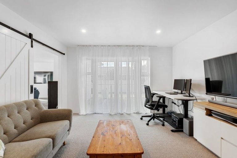 Photo of property in 885 Park Road South, Longlands, Hastings, 4122