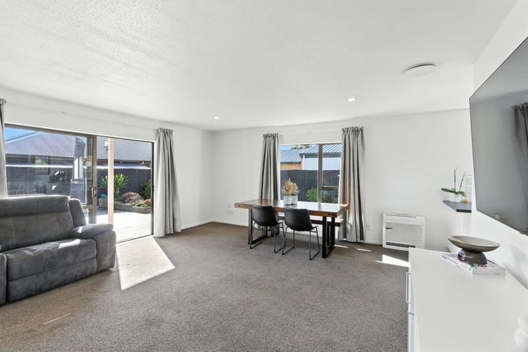 Photo of property in 3b Cobden Place, Woodend, 7610