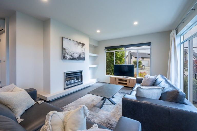 Photo of property in 12 Lobank Place, Richmond, 7020