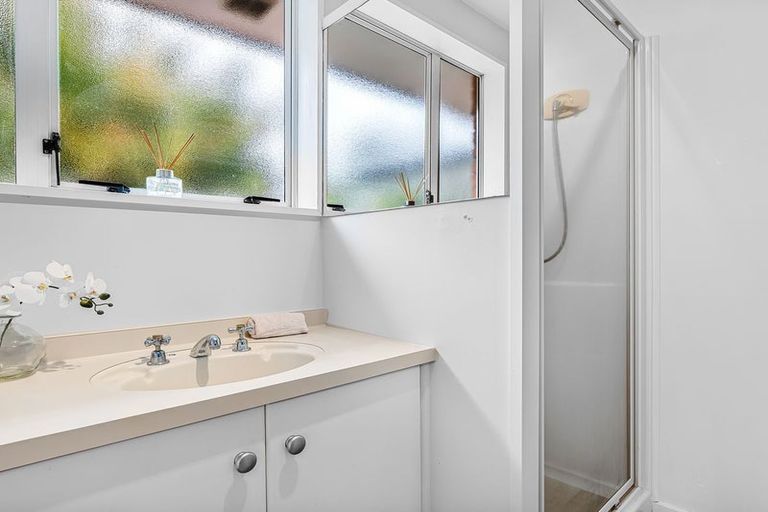 Photo of property in 118 Aorangi Road, Bryndwr, Christchurch, 8053
