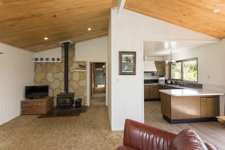 Photo of property in 476 Rehutai Road, Baylys Beach, Dargaville, 0377