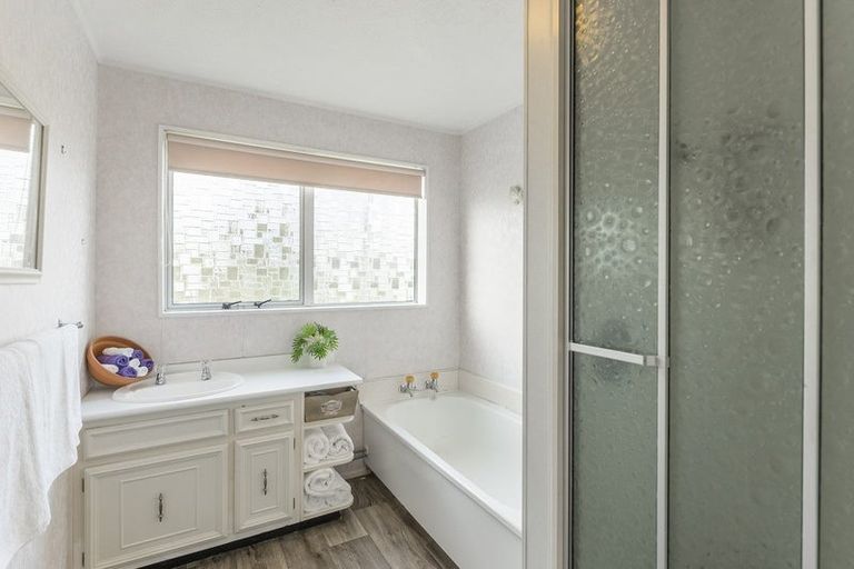 Photo of property in 18a Manawa Avenue, Raumati Beach, Paraparaumu, 5032