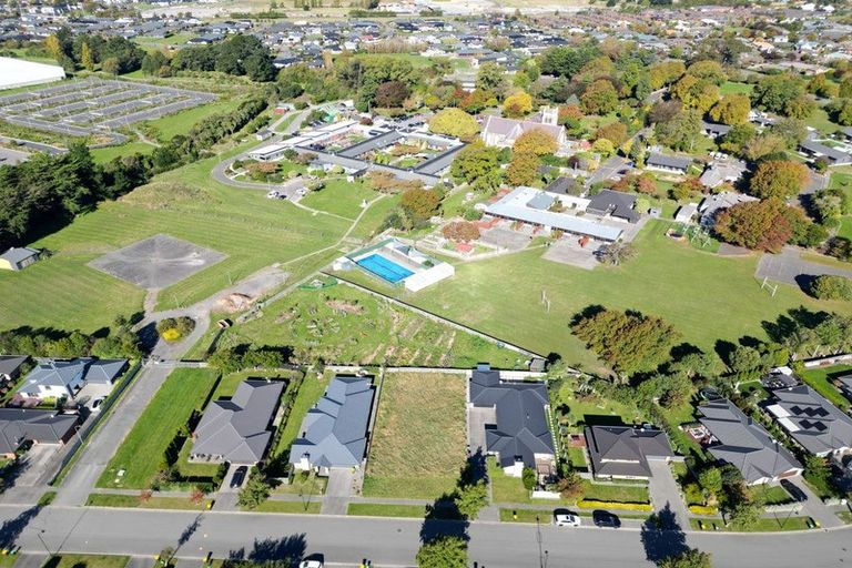 Photo of property in 84 Mcmahon Drive, Aidanfield, Christchurch, 8025