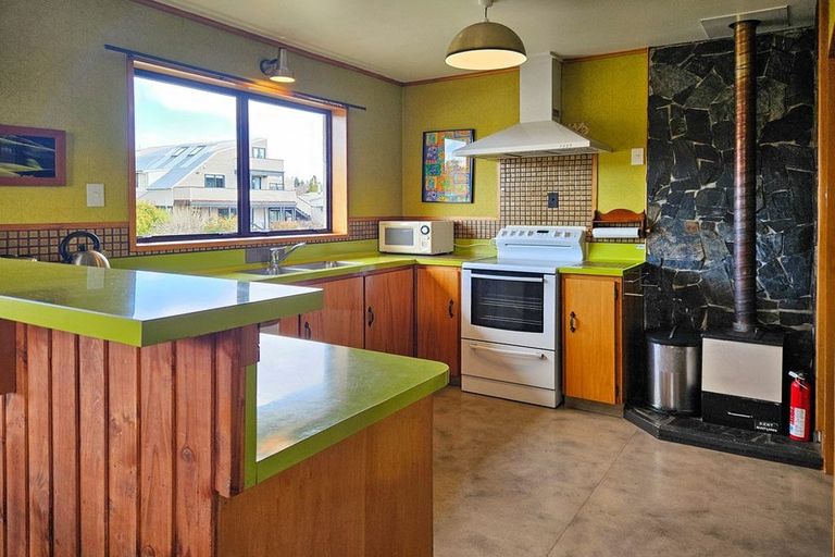 Photo of property in 5 Murray Place, Lake Tekapo, 7999