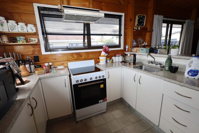Photo of property in 170 Dickson Road, Papamoa Beach, Papamoa, 3118