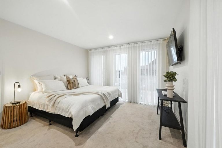Photo of property in 85 Tiritiri Moana Drive, Pegasus, 7612