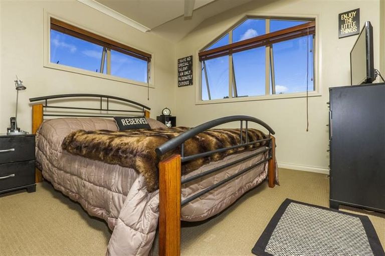 Photo of property in 58 English Oak Drive, Schnapper Rock, Auckland, 0632