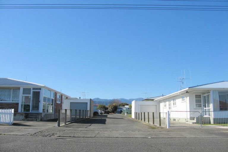 Photo of property in 3 Ely Place, Levin, 5510