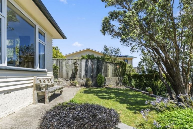 Photo of property in 53 Chesterton Street, Johnsonville, Wellington, 6037