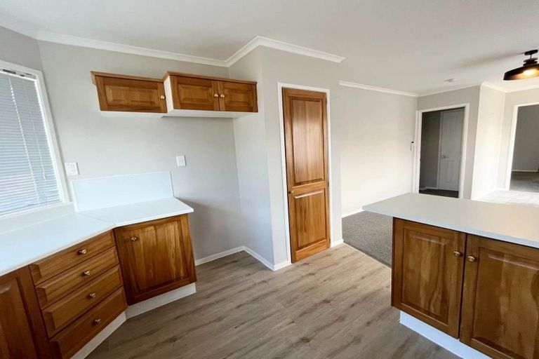 Photo of property in 2/15 Summermist Drive, Northpark, Auckland, 2013