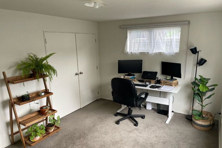 Photo of property in 60 Happy Valley Road, Owhiro Bay, Wellington, 6023