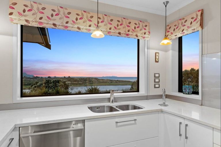 Photo of property in 21 Seascape Crescent, Waipu, 0582
