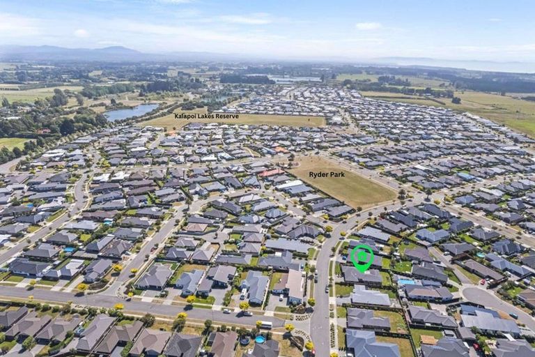 Photo of property in 16 Foxton Drive, Kaiapoi, 7630