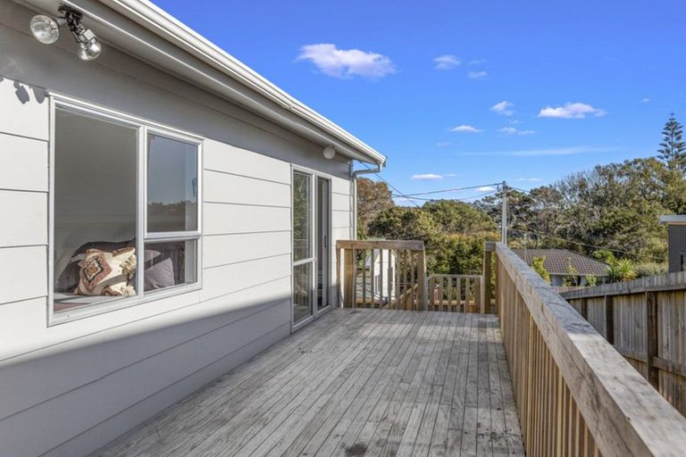 Photo of property in 25 Tawa Road, Te Atatu Peninsula, Auckland, 0610