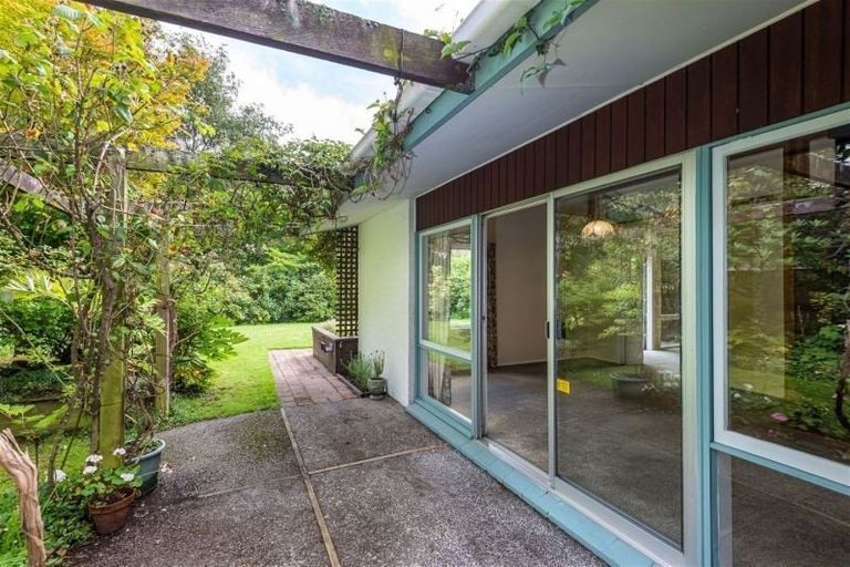 Photo of property in 22 Powell Crescent, Ilam, Christchurch, 8041