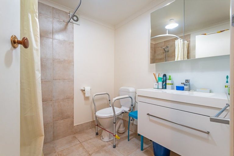 Photo of property in 23 Grey Street, Marton, 4710