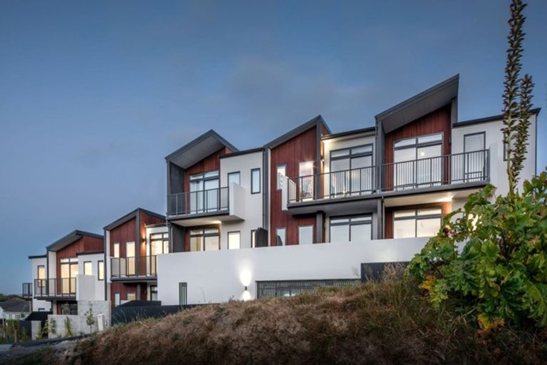 Photo of property in 12/2u Hindmarsh Street, Johnsonville, Wellington, 6037