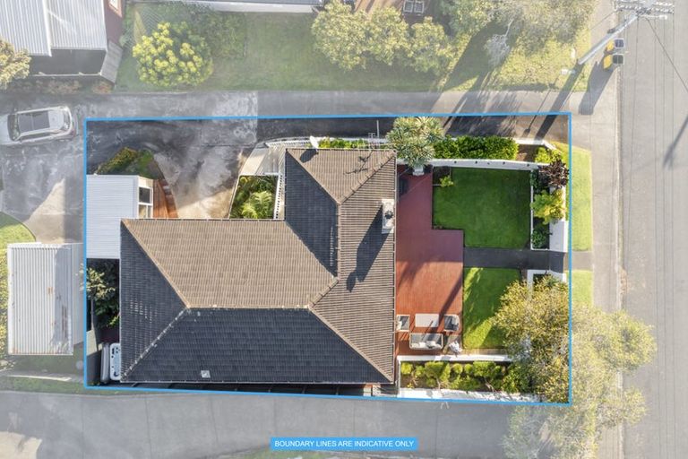 Photo of property in 1/30 Selwyn Crescent, Forrest Hill, Auckland, 0620