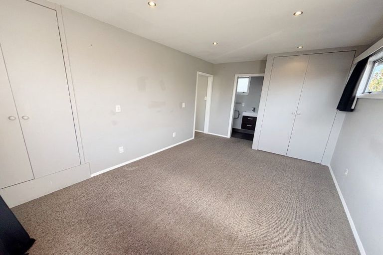 Photo of property in 8 Wilding Street, Saint Martins, Christchurch, 8022