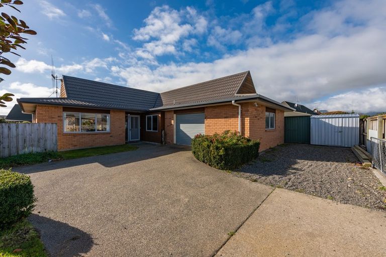 Photo of property in Rangeview Villas, 53/9 Fuller Close, Levin, 5510