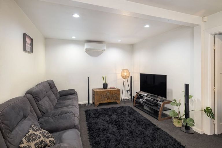 Photo of property in 16 Lees Road, Strowan, Christchurch, 8052
