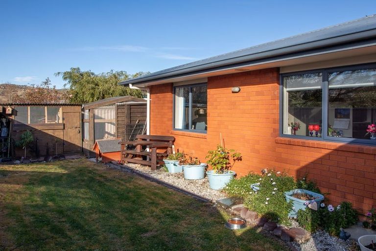 Photo of property in 14b Scotland Street, Roxburgh, 9500