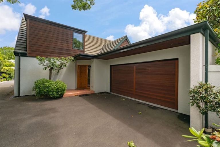 Photo of property in 17a Bryndwr Road, Fendalton, Christchurch, 8052