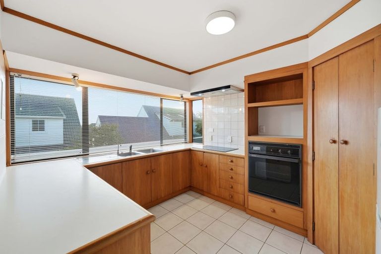 Photo of property in 2/13 Saltburn Road, Milford, Auckland, 0620