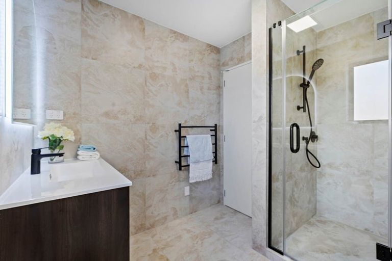 Photo of property in 17 Aituaa Road, Pukekohe, 2120
