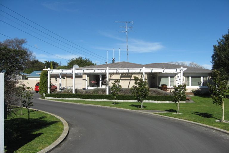 Photo of property in 62 Kuratawhiti Street, Greytown, 5712