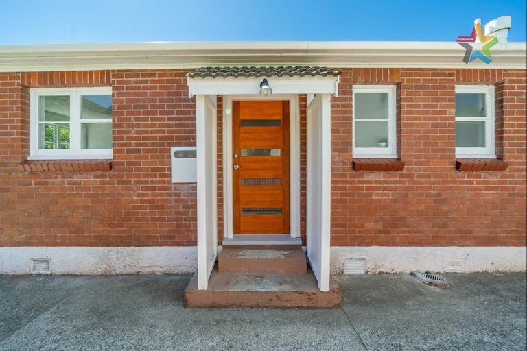 Photo of property in 92 Judd Crescent, Naenae, Lower Hutt, 5011