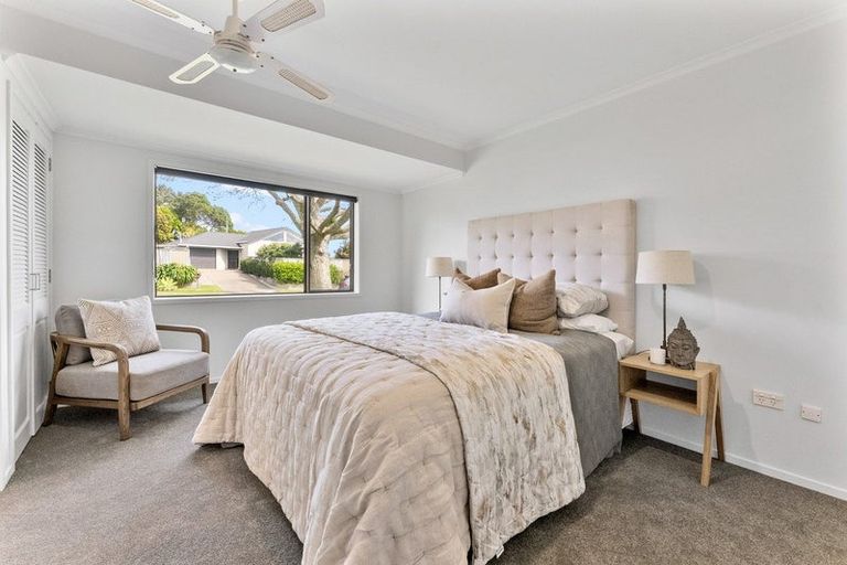 Photo of property in 7 Kaitake Place, Oakura, 4314