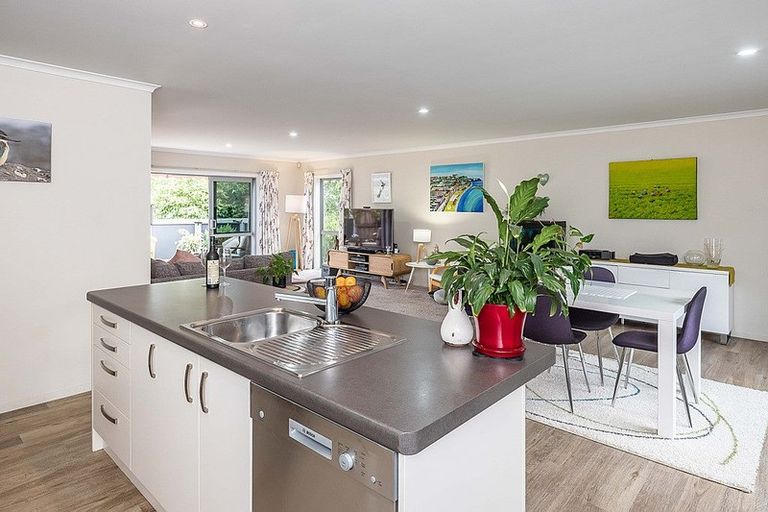 Photo of property in 208 Mazengarb Road, Paraparaumu, 5032