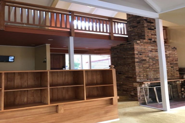 Photo of property in 5 Inchinnam Road, Flat Bush, Auckland, 2016