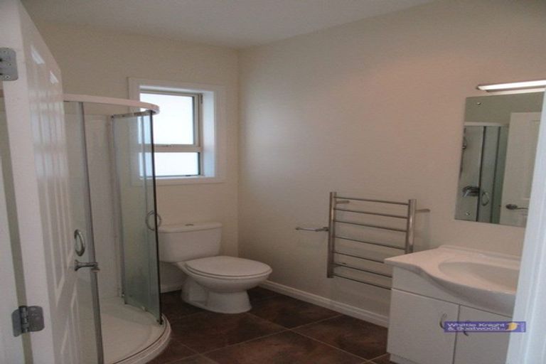 Photo of property in 1 Piko Crescent, Riccarton, Christchurch, 8041