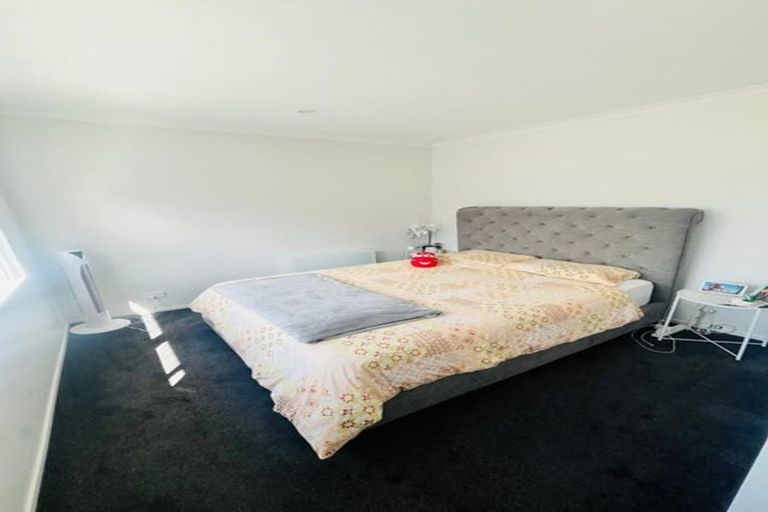 Photo of property in 17 Kutukutu Street, Takanini, 2112