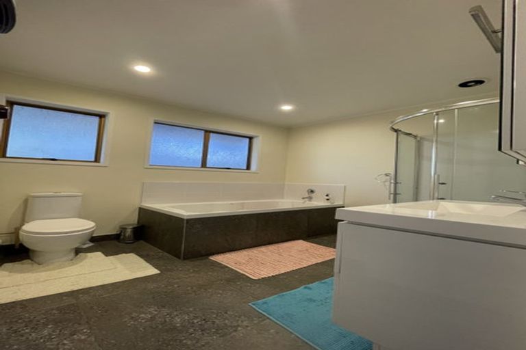 Photo of property in 88 Canongate Street, Birkdale, Auckland, 0626