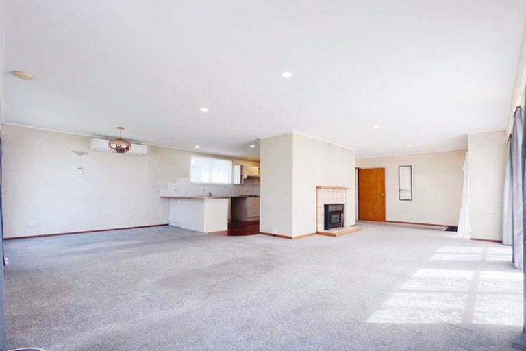 Photo of property in 49 Rosier Road, Glen Eden, Auckland, 0602