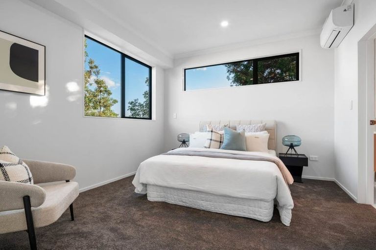 Photo of property in 12c Wylie Avenue, Sunnynook, Auckland, 0620