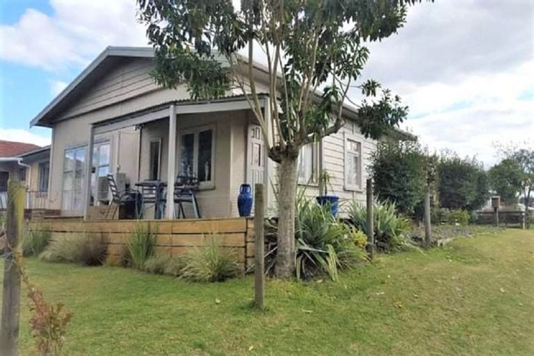 Photo of property in 1 Mary Street, Huntly, 3700