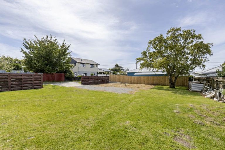 Photo of property in 18 Cowling Road, Hurdon, New Plymouth, 4310