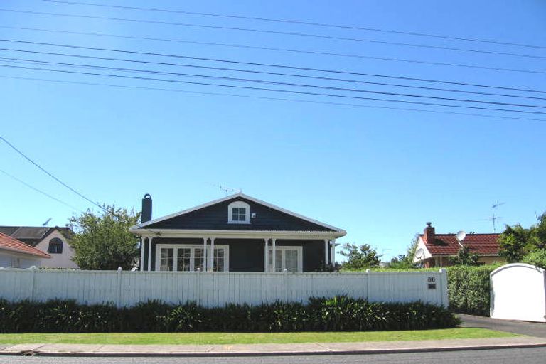 Photo of property in 88 Nile Road, Milford, Auckland, 0620
