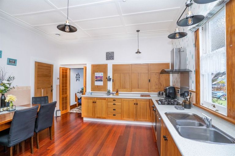 Photo of property in 39 Guy Street, Dannevirke, 4930