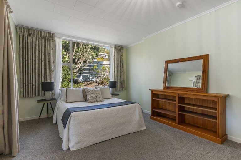 Photo of property in 16 Tamar Street, Island Bay, Wellington, 6023
