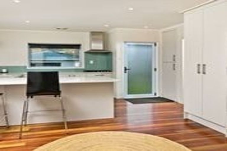 Photo of property in 53 Ranui Avenue, Ranui, Auckland, 0612
