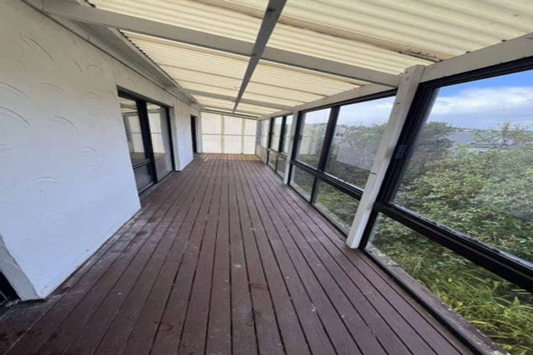 Photo of property in 56 Balmain Road, Chatswood, Auckland, 0626